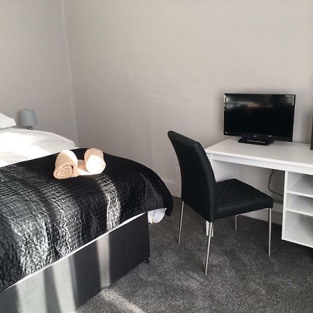 @33 Fab Townhouse Villa Holyhead Exteriör bild